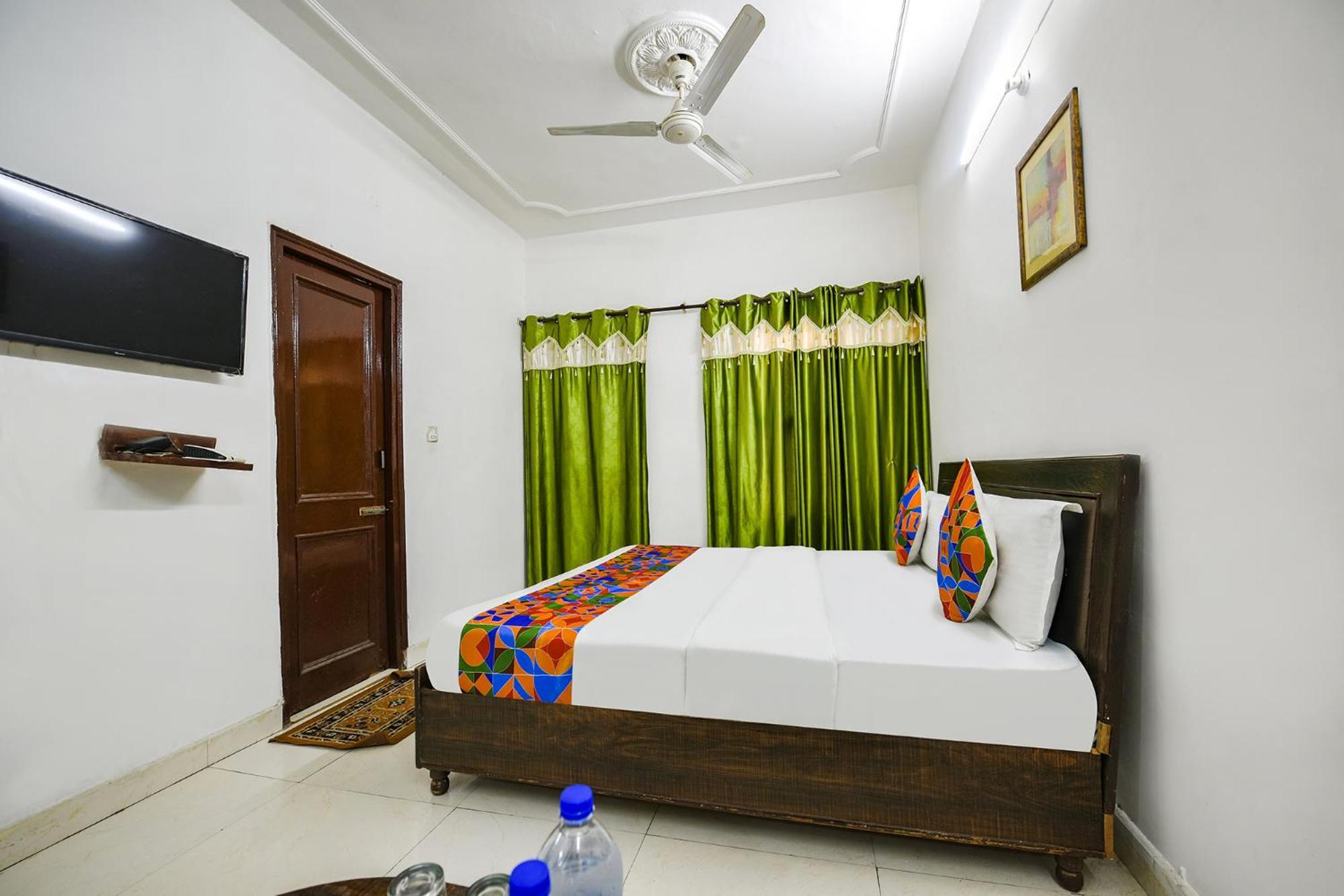 فندق Fabexpress Diamond Sec 45 Chandīgarh المظهر الخارجي الصورة