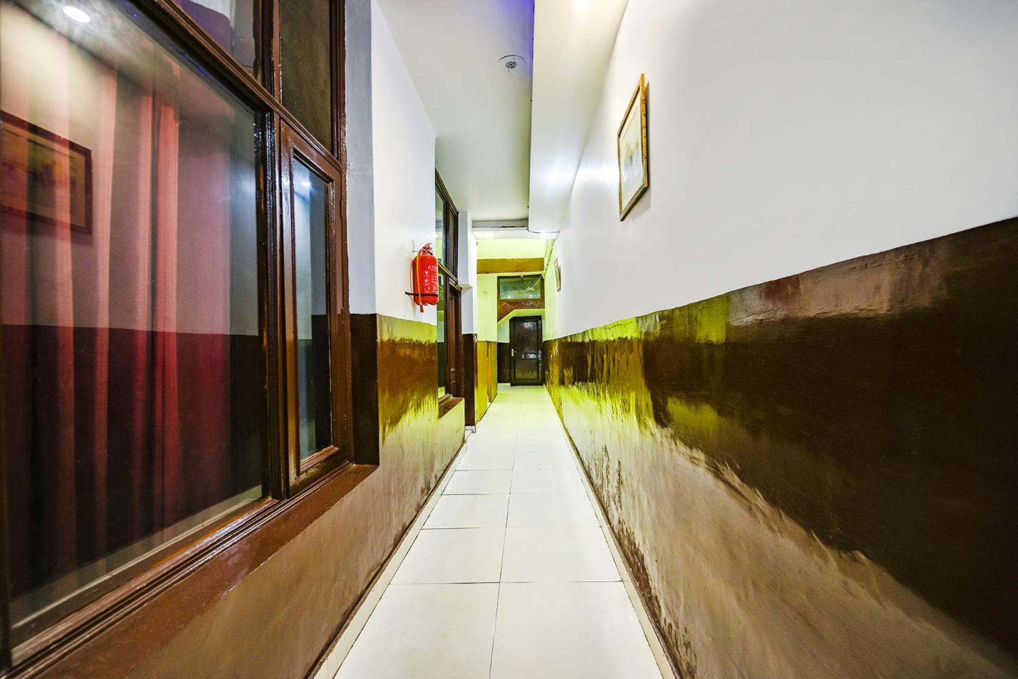 فندق Fabexpress Diamond Sec 45 Chandīgarh المظهر الخارجي الصورة